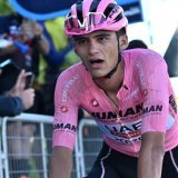 Isaac Del Toro Romero: son maillot rose ne tient plus qu'à un fil. KEYSTONE/EPA/LUCA ZENNARO